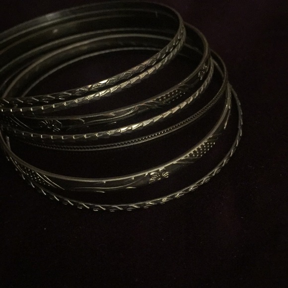 Silver bangles - Picture 4 of 5